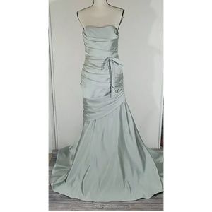 MELISSA SWEET WOMEN'S STRAPLESS GOWN